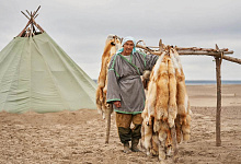 Jenissei Kreuzfahrt und Schiffsreisen in Sibirien. Kangotowo