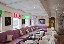 Flussschiff MS VASILIY KANDINSKY 4+*, Wolga-Kreuzfahrten in Russland, Musiklounge-Dance-Bar