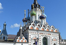Wolga-Kreuzfahrten, Saratow. Die Kirche "lindere unsere Trauer"